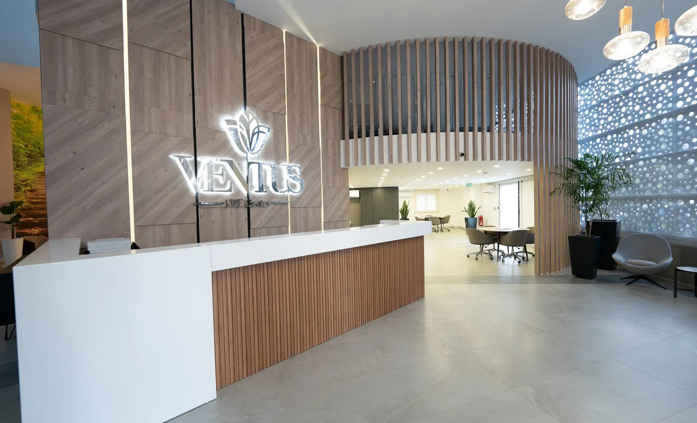 Ventus IVF modern klinik resepsiyonu